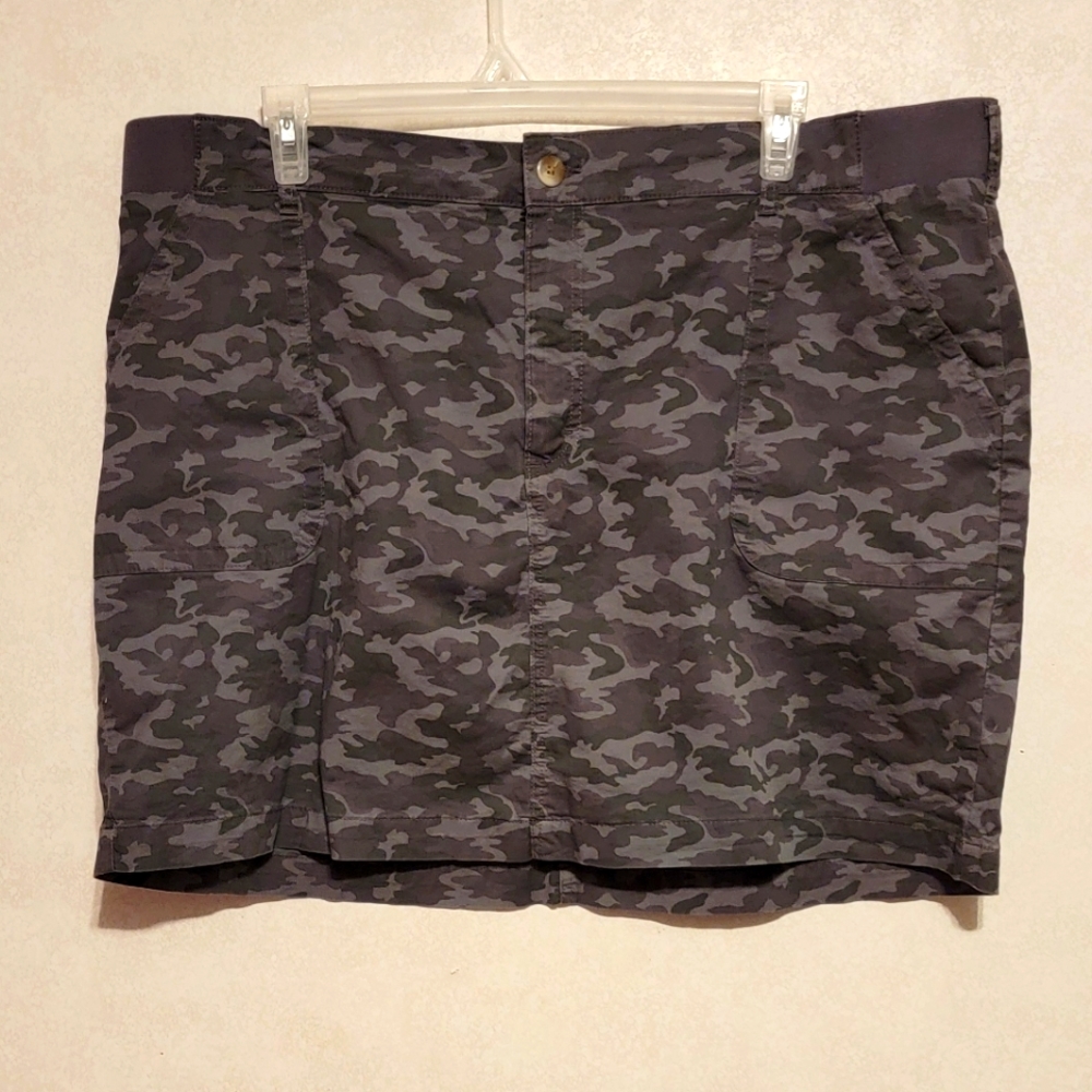 Lee size 24W skort